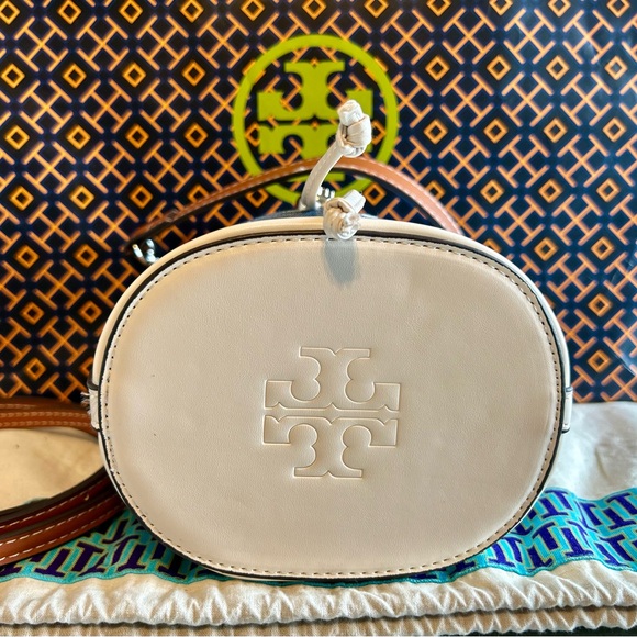 Tory Burch Denim T Monogram bucket bag - Picture 5 of 7